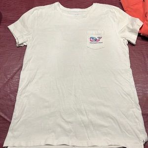 Vineyard Vines T-shirt